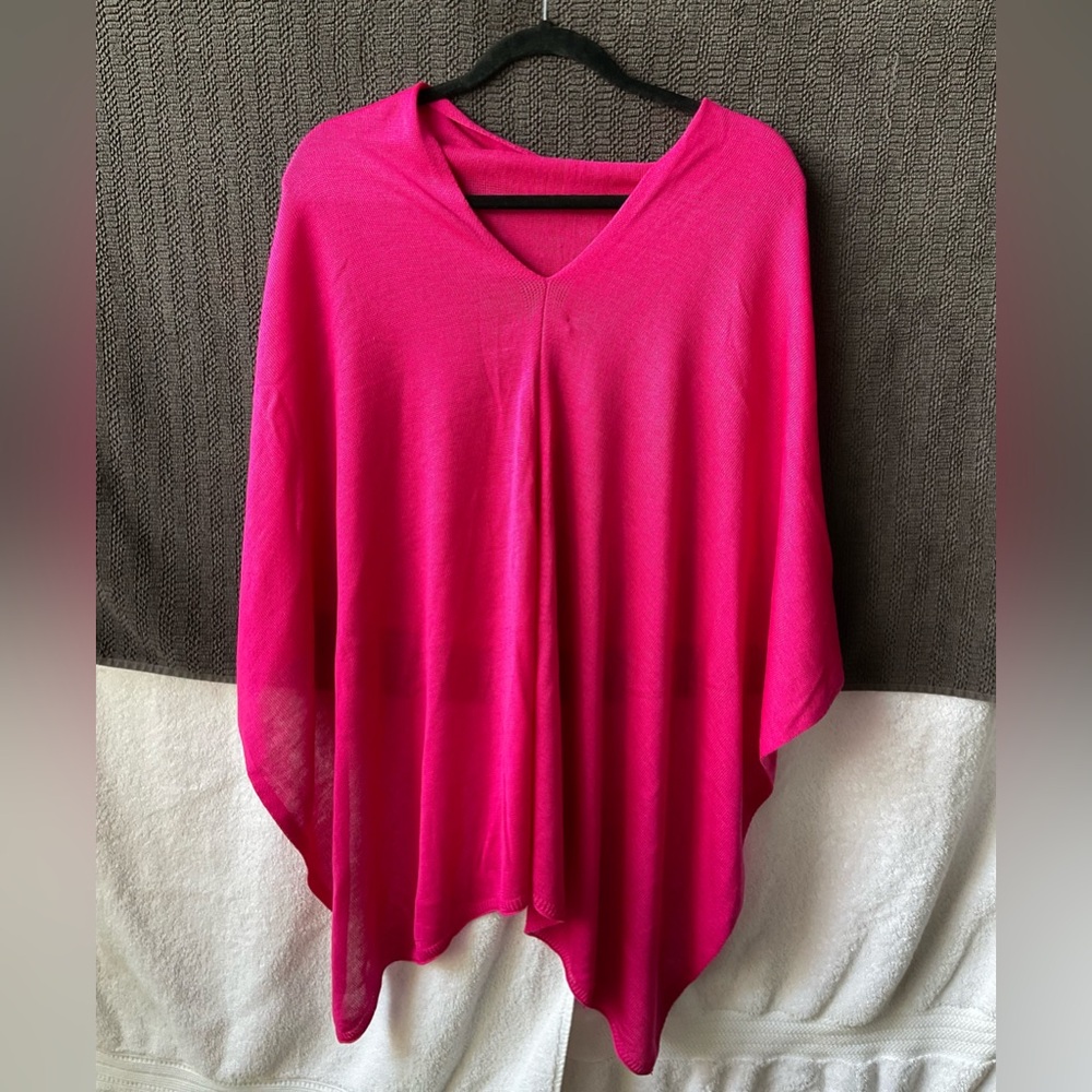 New York & Company Fuchsia Poncho - Picture 6 of 8